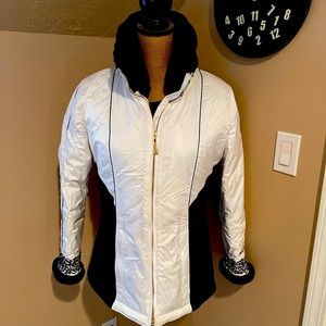 Ladies size 6 Obermeyer ski coat